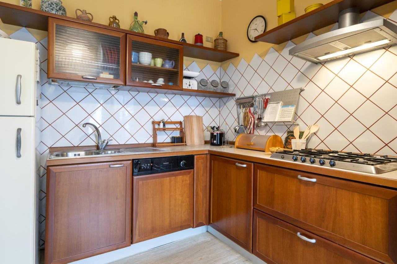 Casa Del Riccio Fronte Mare Villa Mola di Bari Ngoại thất bức ảnh